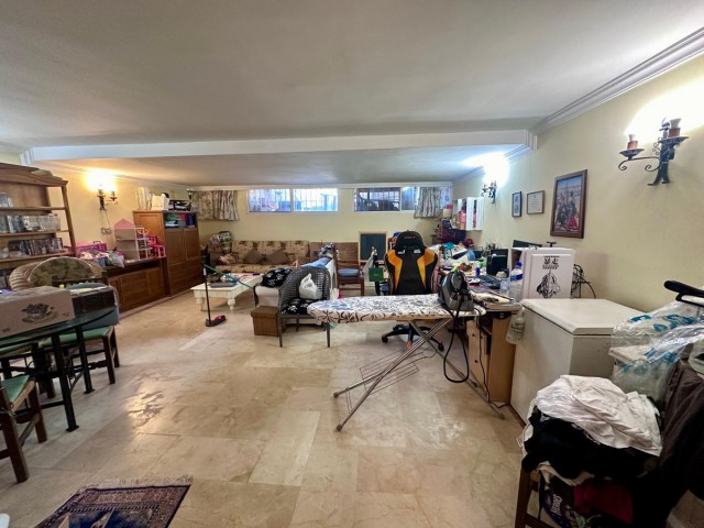 4 Schlafzimmer Reihenhaus in Estepona