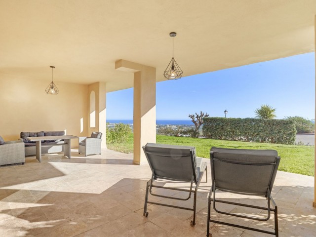 2 Sovrums Lägenhet i Benahavís