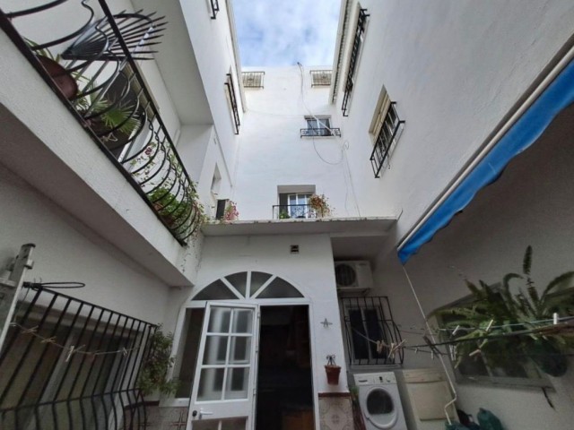 Comercial con 0 Dormitorios  en Marbella