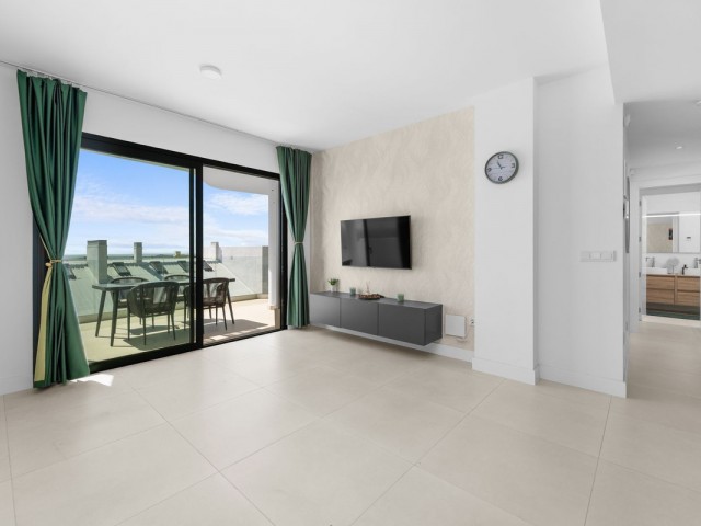 2 Bedrooms Apartment in Fuengirola
