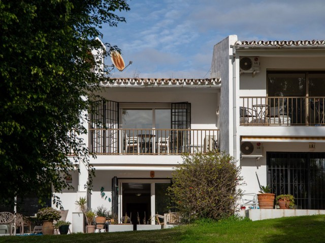 2 Makuuhuoneen Rivitalo Atalaya