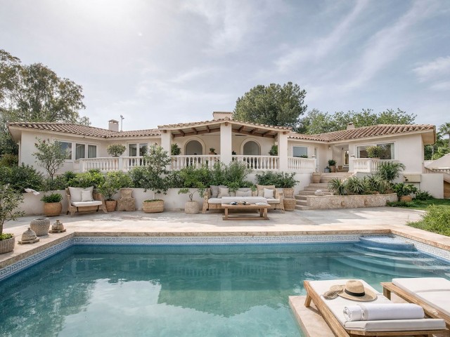 Villa, Los Almendros, R5330491