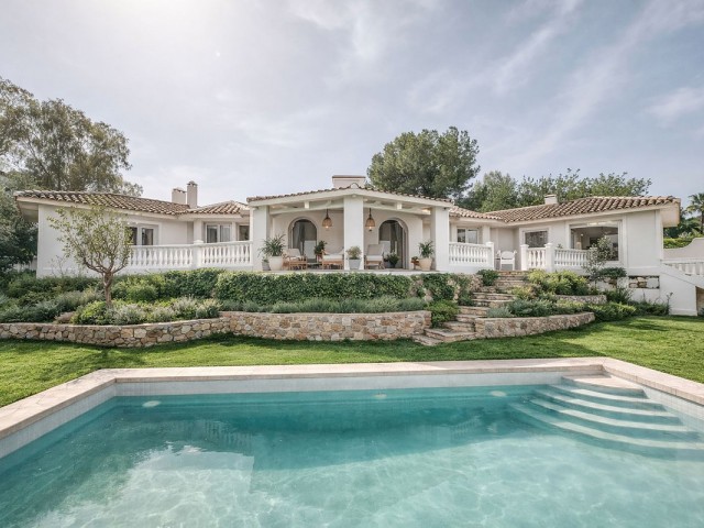 Villa, Los Almendros, R5330491