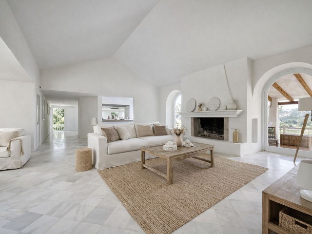 Villa avec 4 Chambres  à Los Almendros