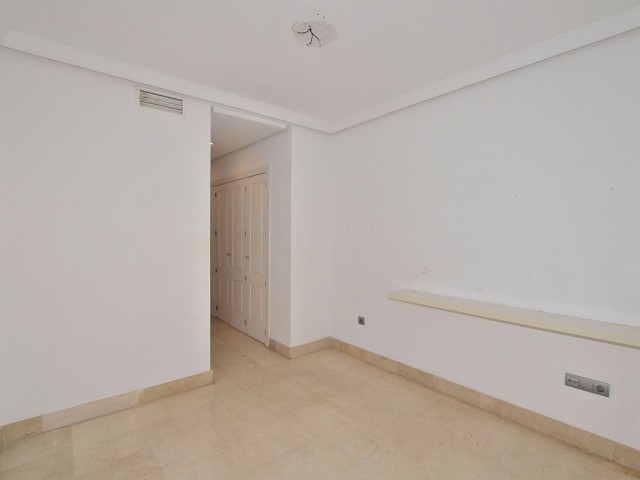 Appartement avec 3 Chambres  à Torrequebrada