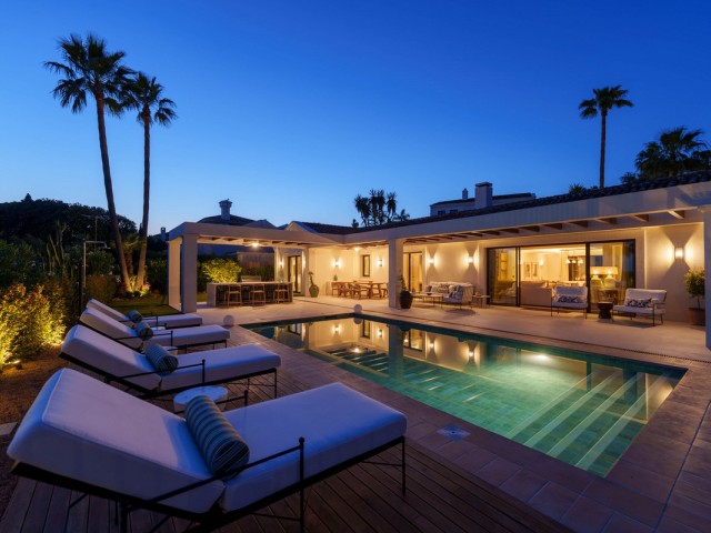 4 Schlafzimmer Villa in Nueva Andalucía