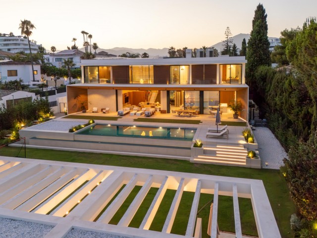 6 Schlafzimmer Villa in Guadalmina Alta