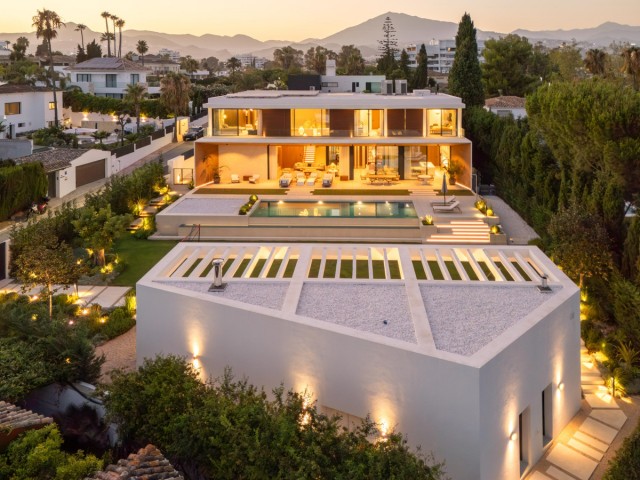 6 Schlafzimmer Villa in Guadalmina Alta