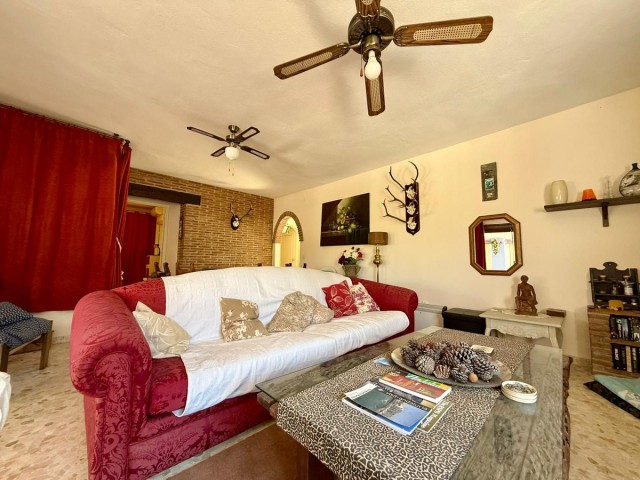 3 Soveroms Villa i Estepona