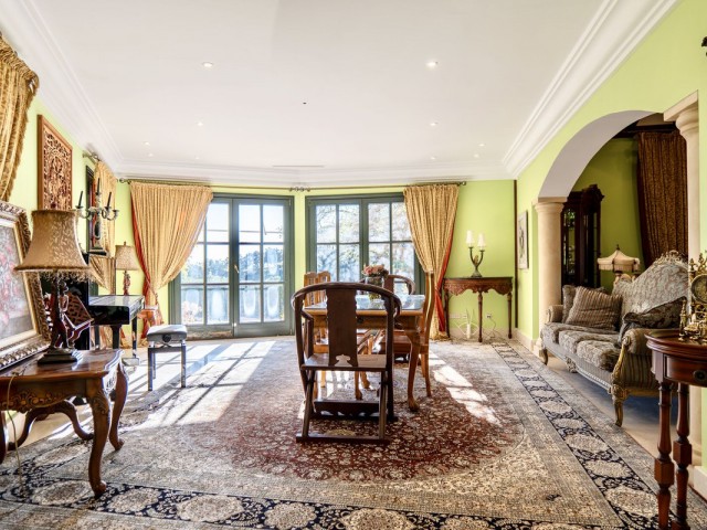 Villa avec 6 Chambres  à La Zagaleta