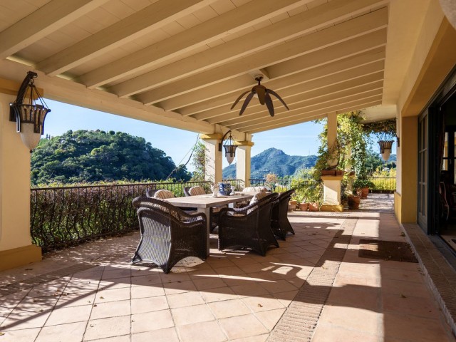 Villa avec 6 Chambres  à La Zagaleta