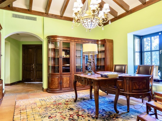 Villa avec 6 Chambres  à La Zagaleta