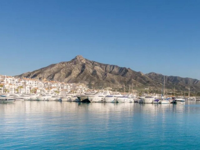 3 Schlafzimmer Apartment in Puerto Banús