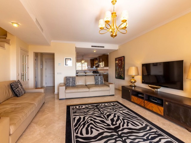 4 Bedrooms Apartment in La Mairena