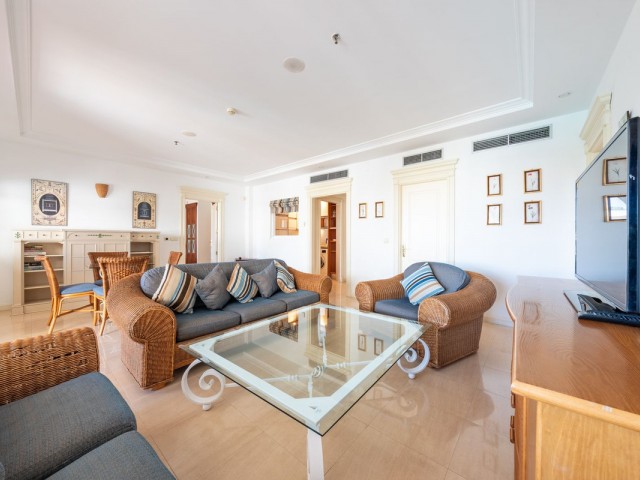 2 Sovrums Lägenhet i Marbella