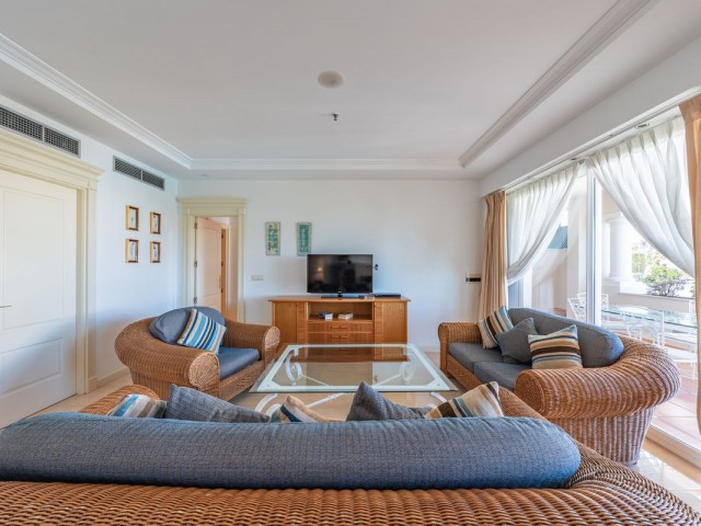 2 Sovrums Lägenhet i Marbella