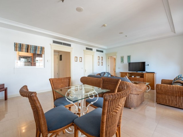 2 Sovrums Lägenhet i Marbella