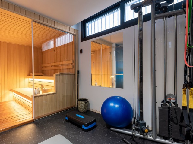 6 Schlafzimmer Villa in Nueva Andalucía