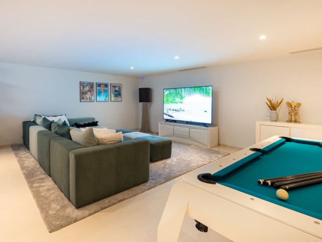 6 Schlafzimmer Villa in Nueva Andalucía