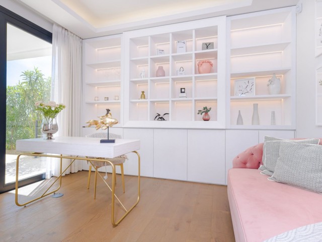 6 Schlafzimmer Villa in Nueva Andalucía