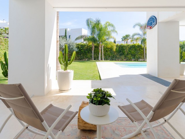 6 Schlafzimmer Villa in Nueva Andalucía