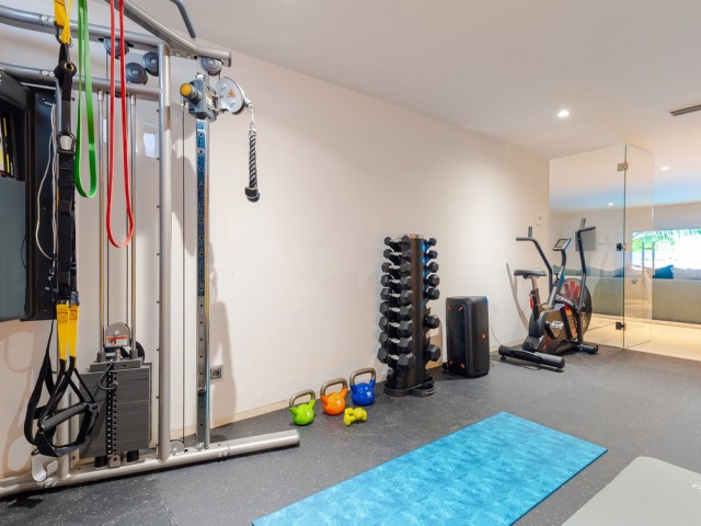 6 Makuuhuoneen Huvila Nueva Andalucía