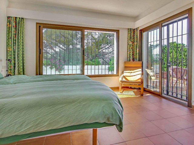 3 Sovrums Lägenhet i Istán