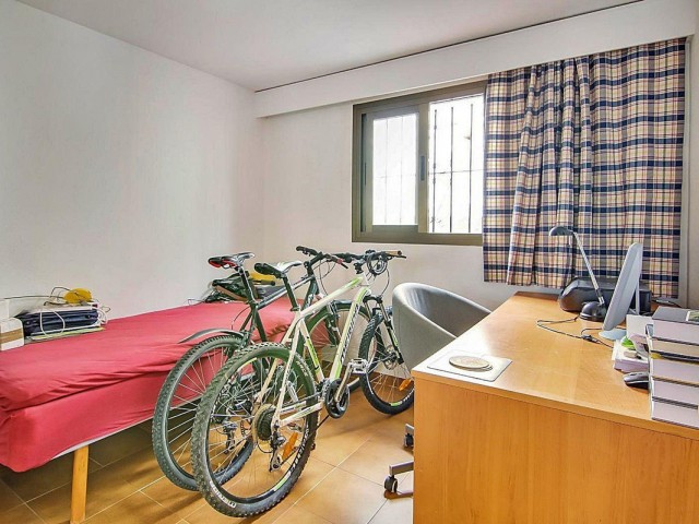 3 Sovrums Lägenhet i Istán