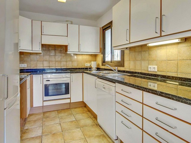 3 Sovrums Lägenhet i Istán