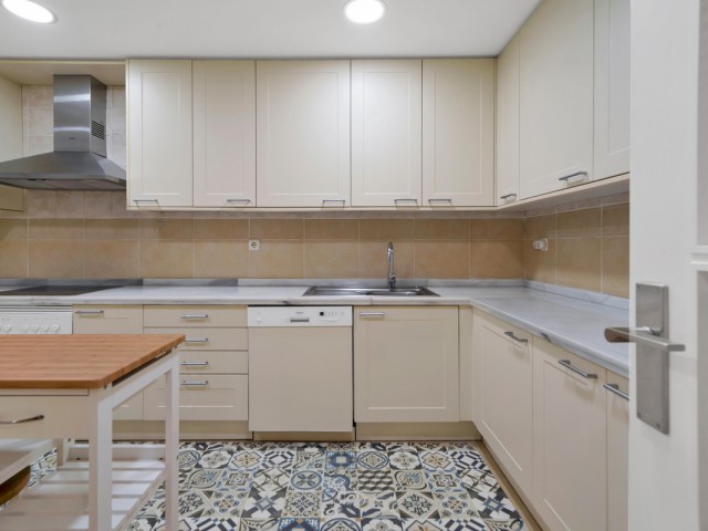 Apartamento con 3 Dormitorios  en The Golden Mile