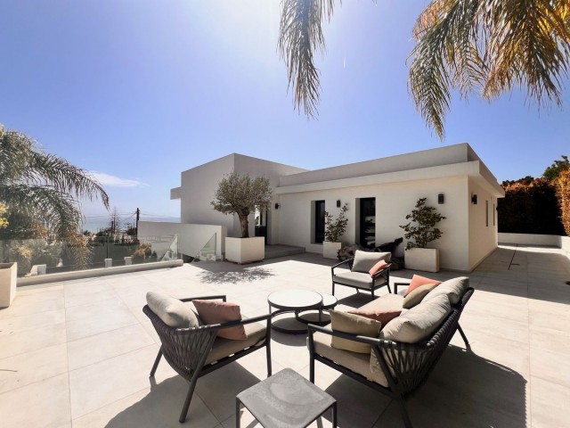 5 Schlafzimmer Villa in El Chaparral