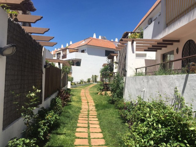 2 Bedrooms Apartment in The Golden Mile