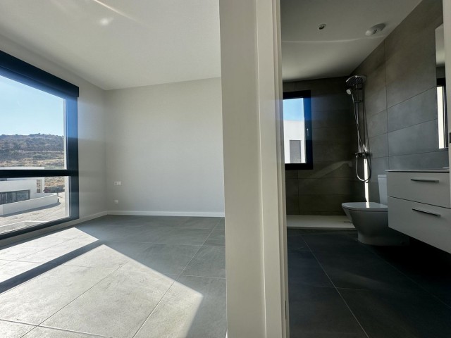 4 Makuuhuoneen Huvila Riviera del Sol