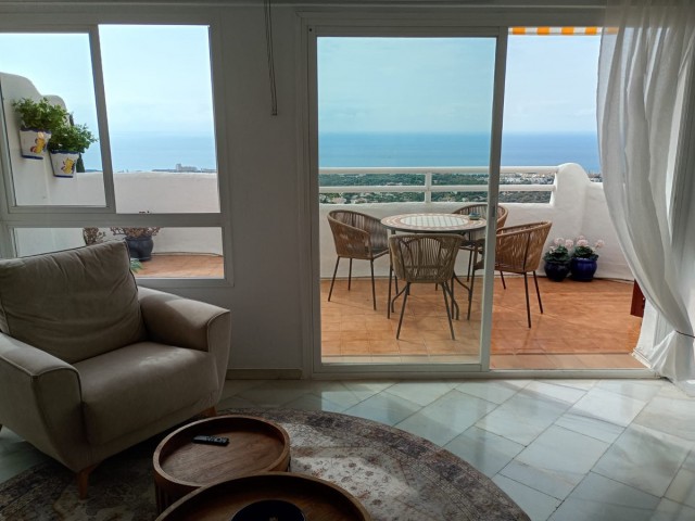 Penthouse avec 3 Chambres  à Calahonda