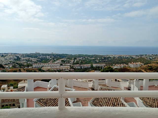 Penthouse avec 3 Chambres  à Calahonda