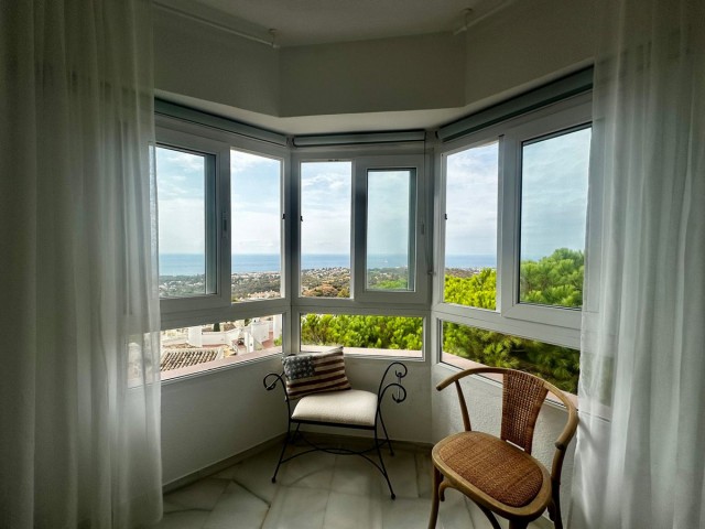 Penthouse avec 3 Chambres  à Calahonda