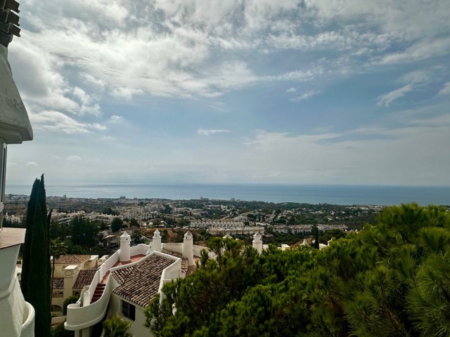 Penthouse avec 3 Chambres  à Calahonda