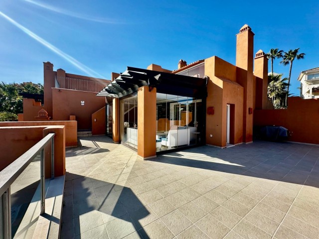 3 Schlafzimmer Apartment in Nueva Andalucía