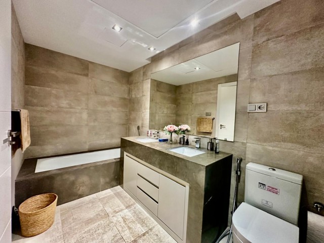 3 Schlafzimmer Apartment in Nueva Andalucía