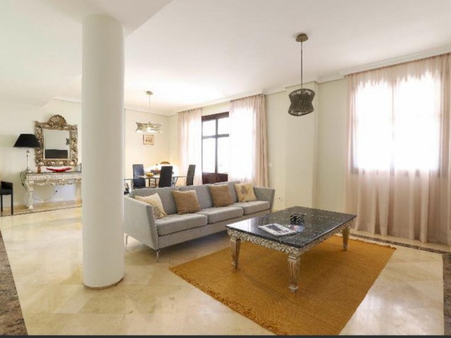 2 Schlafzimmer Apartment in Nueva Andalucía