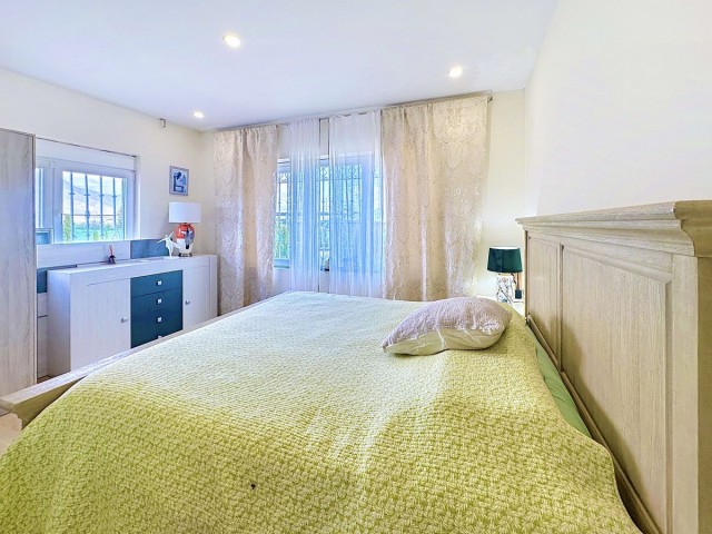 Villa avec 3 Chambres  à Estepona