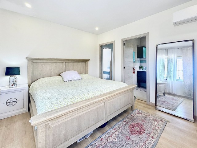 Villa avec 3 Chambres  à Estepona