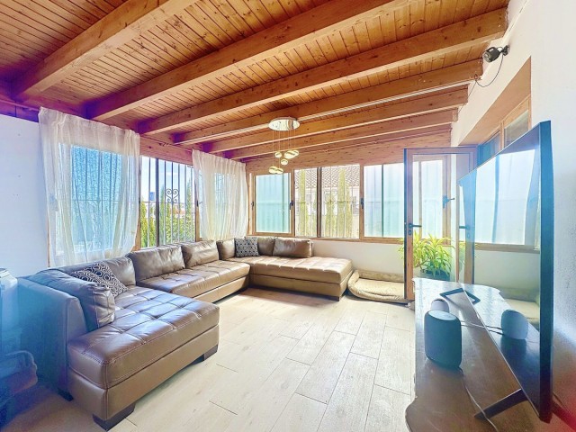 Villa avec 3 Chambres  à Estepona