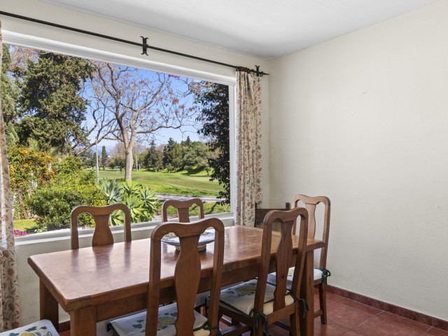 3 Bedrooms Villa in Guadalmina Baja