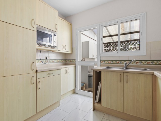 3 Bedrooms Villa in Guadalmina Baja