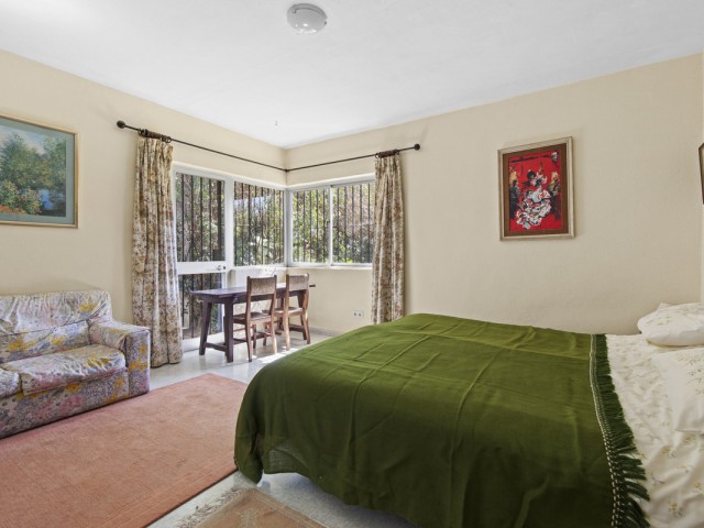 3 Bedrooms Villa in Guadalmina Baja