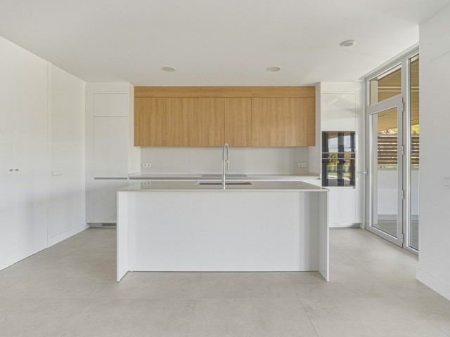 4 Bedrooms Apartment in Santa Clara