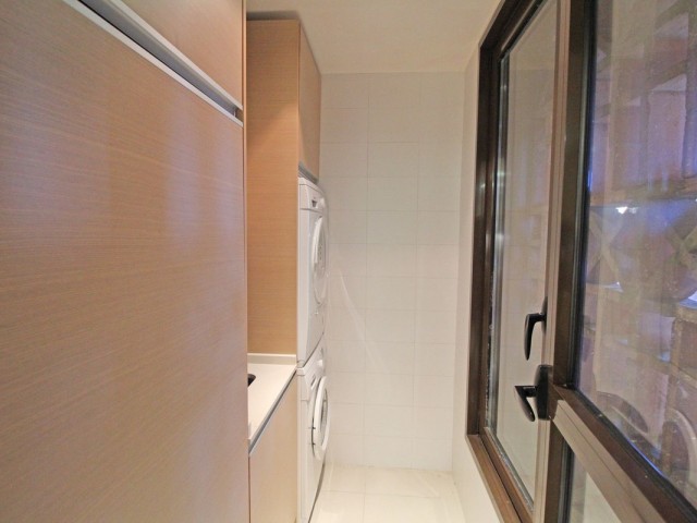 2 Bedrooms Apartment in Guadalmina Baja