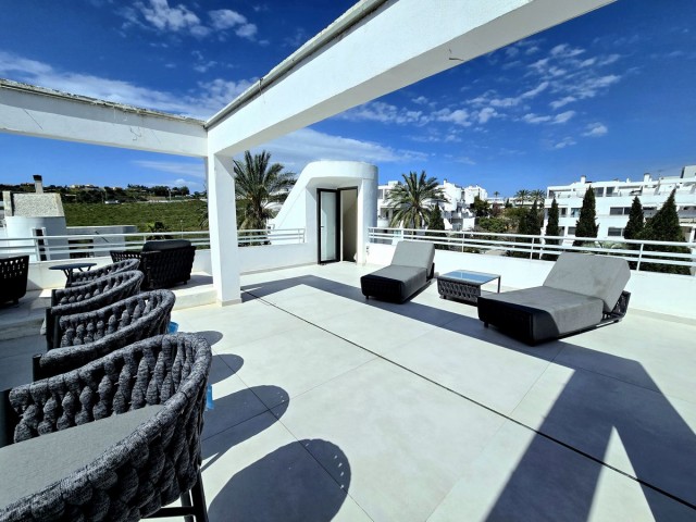 Apartamento con 2 Dormitorios  en La Cala de Mijas