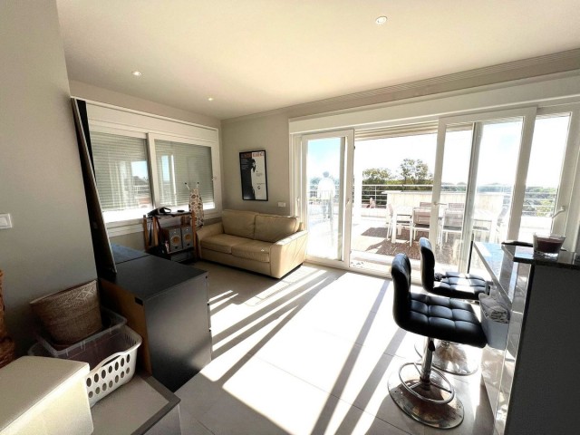 Apartamento con 4 Dormitorios  en Carib Playa